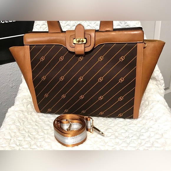 Gucci Shooting Star Top Handle 2 Way Tote - Picture 2 of 14